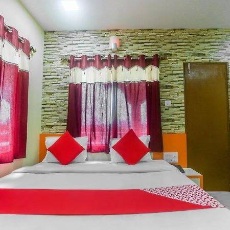 Oyo 60771 New Puri Hotel Eksteriør bilde