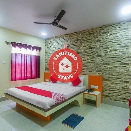 Oyo 60771 New Puri Hotel Eksteriør bilde