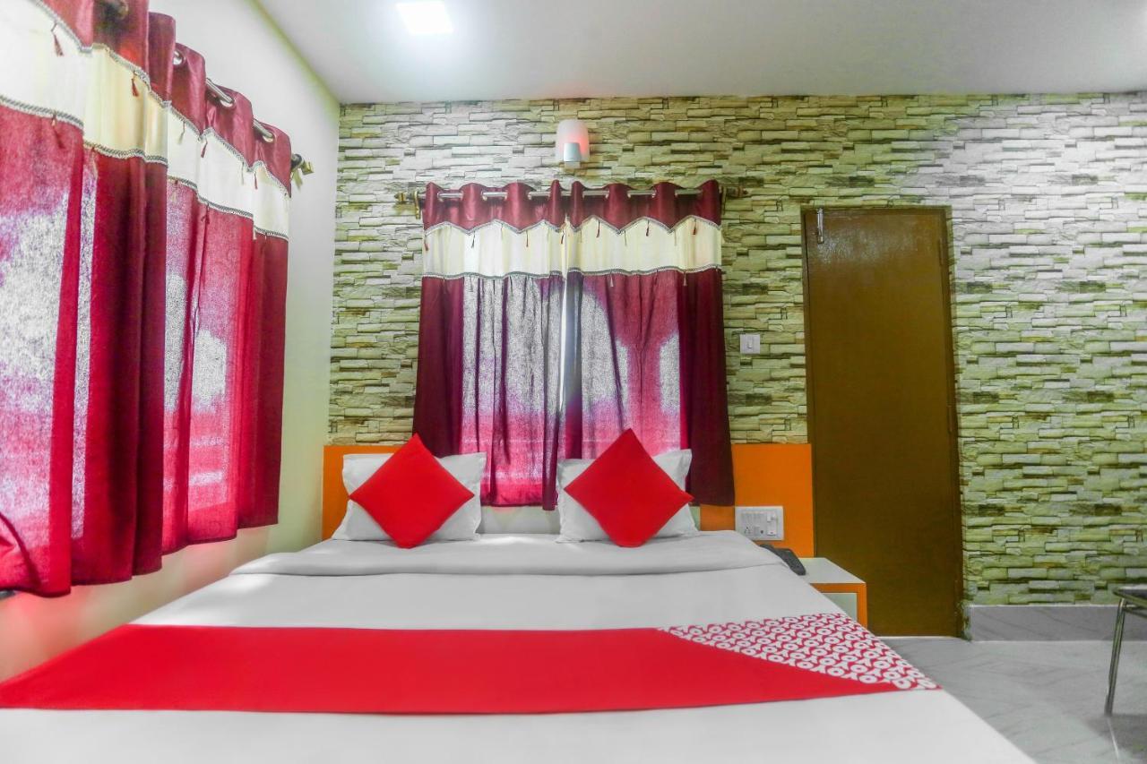 Oyo 60771 New Puri Hotel Eksteriør bilde
