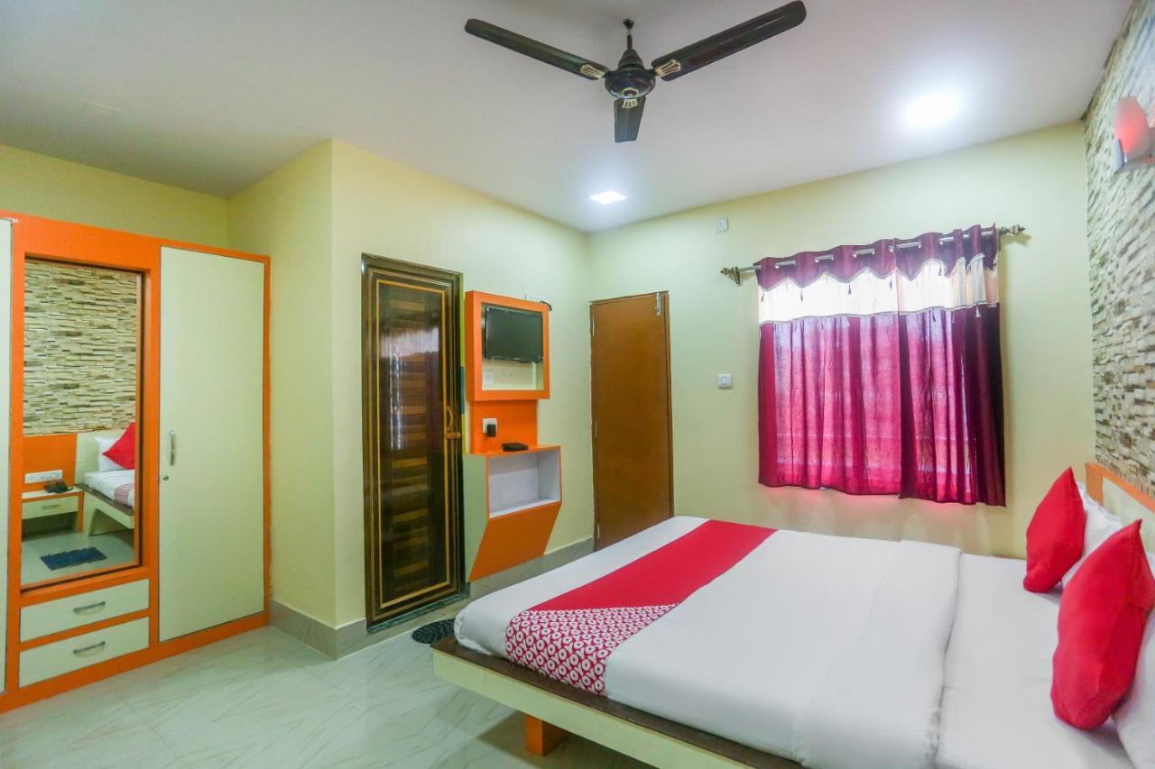 Oyo 60771 New Puri Hotel Eksteriør bilde