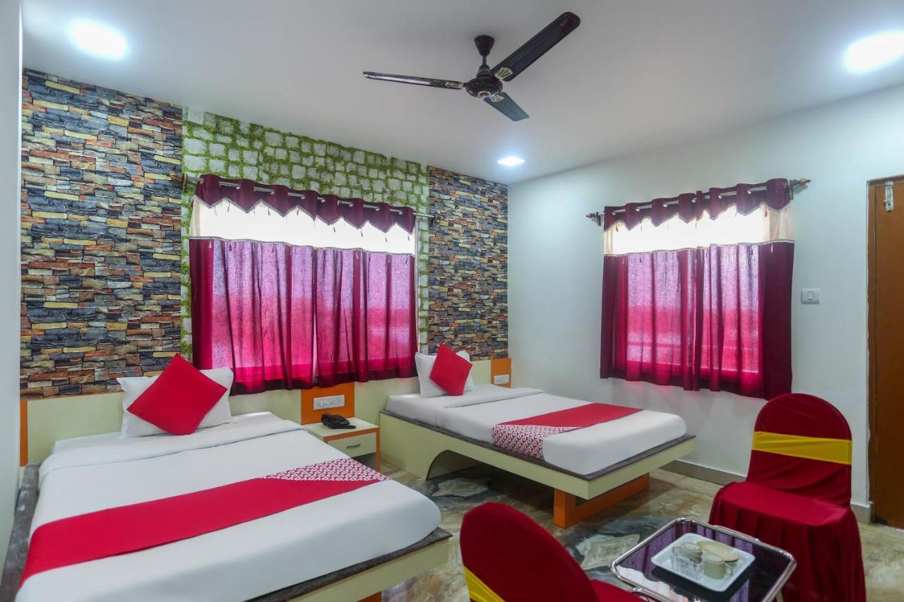 Oyo 60771 New Puri Hotel Eksteriør bilde