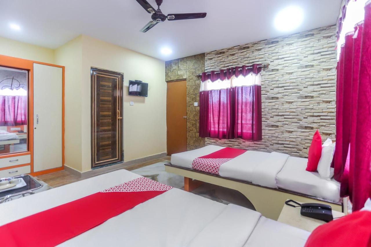 Oyo 60771 New Puri Hotel Eksteriør bilde
