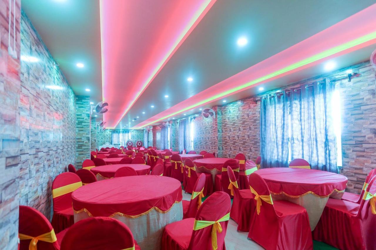 Oyo 60771 New Puri Hotel Eksteriør bilde