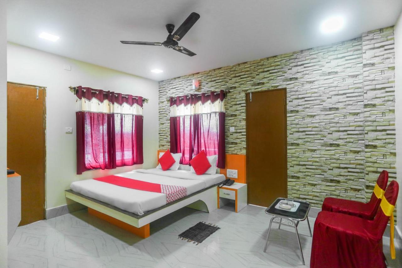 Oyo 60771 New Puri Hotel Eksteriør bilde