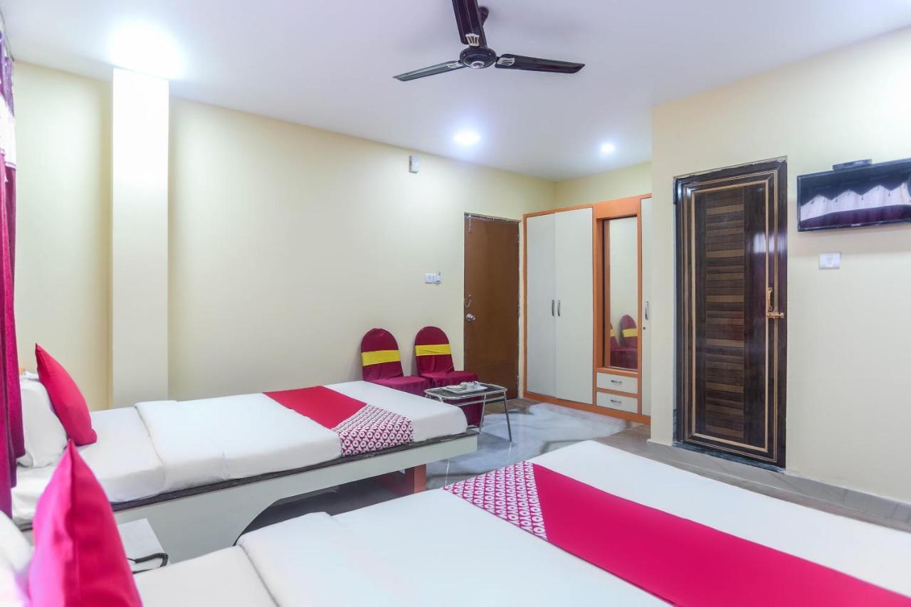 Oyo 60771 New Puri Hotel Eksteriør bilde
